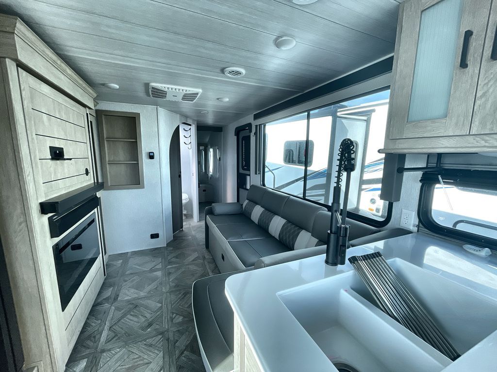 Main image 43