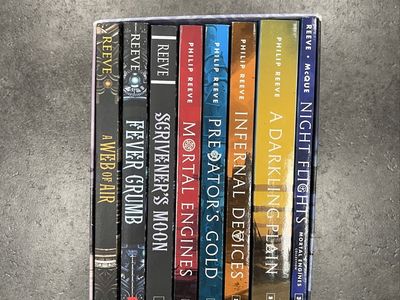 Mortal Engines by Philip Reeve Eight Book Collection