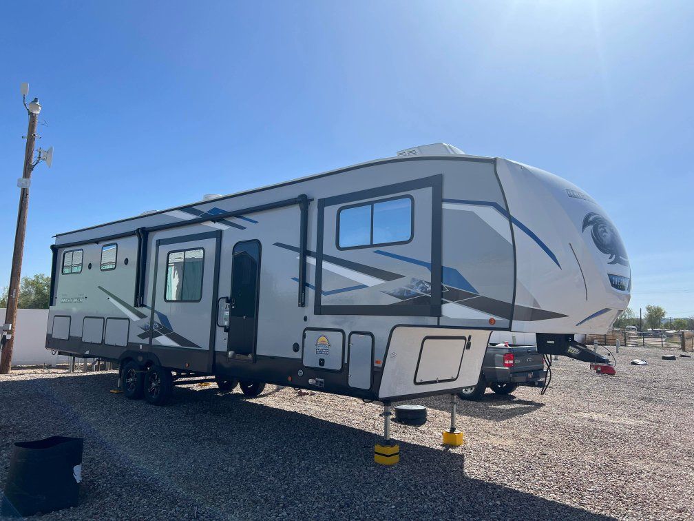 Artic Wolf 3910 Suit 2023