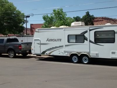 Travel Trailer, Aerolite 25QS - 33 Feet, Queen Bed Slide, Bunk Beds