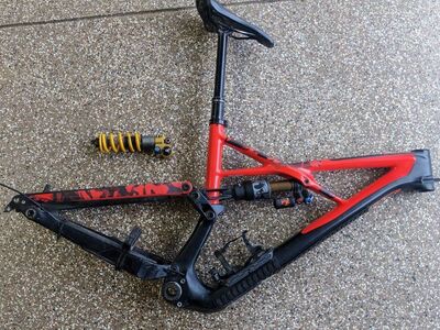 2018 Specialized Enduro Pro Size Large