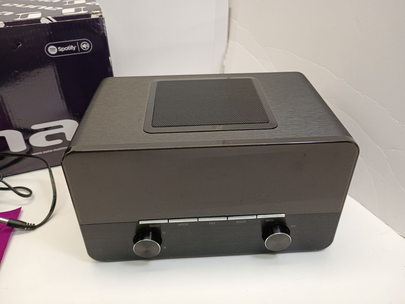Main image 6