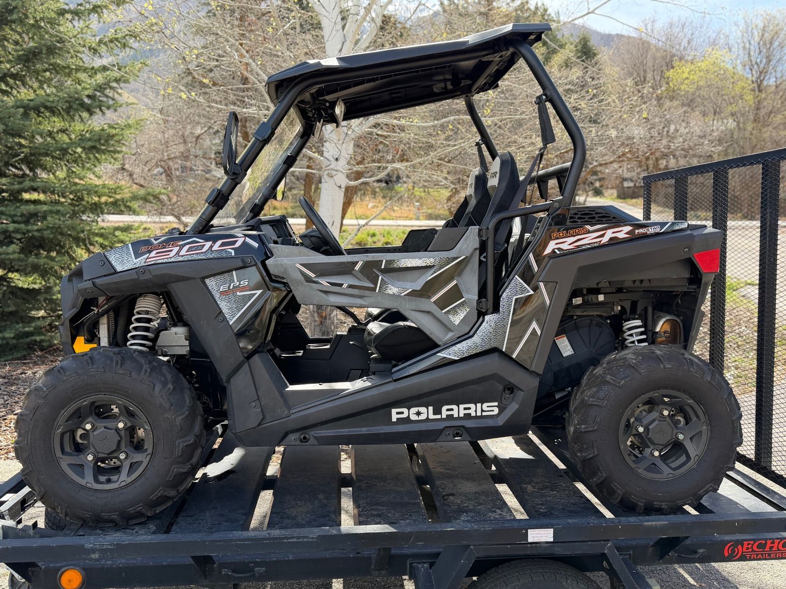 2017 Polaris RZR 900 EPS – LOW MILES (890) + Echo Trailer Included