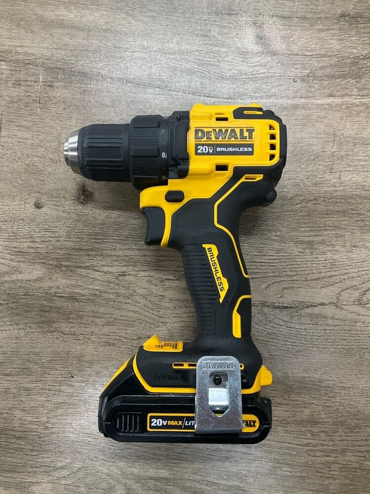 DEWALT DRILL DCD708 WITH BATTERY