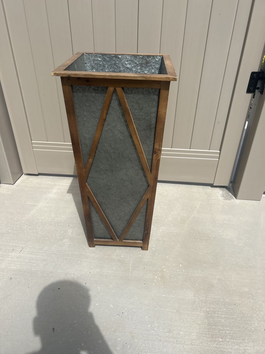 Rustic Wood & Galvanized Metal Planter Box - Farmhouse Style Tall Square Planter