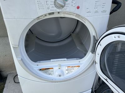 Whirlpool front load dryer with pedestal-Electric