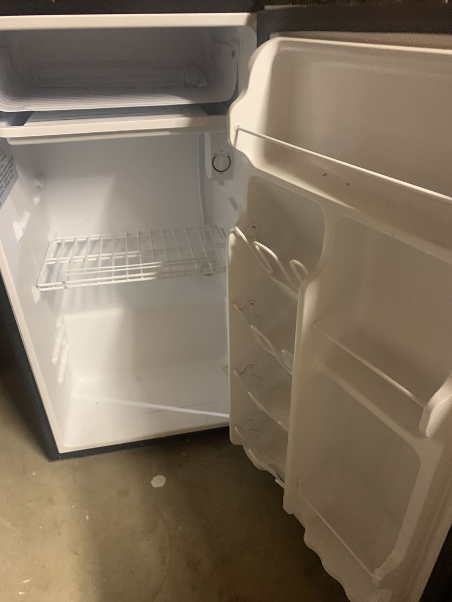 Arctic King refrigerator