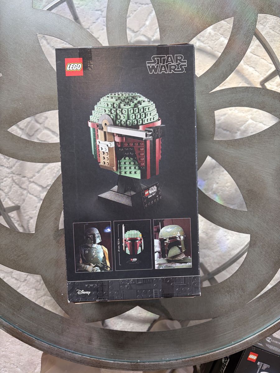 LEGO Star Wars Boba Fett Helmet Collection Set 75277 - 625 Pieces - New in Box