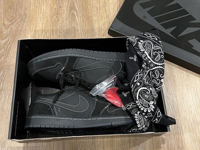 Travis Scott Phantoms Size 9.5