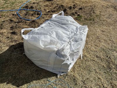 Industrial hauling bags