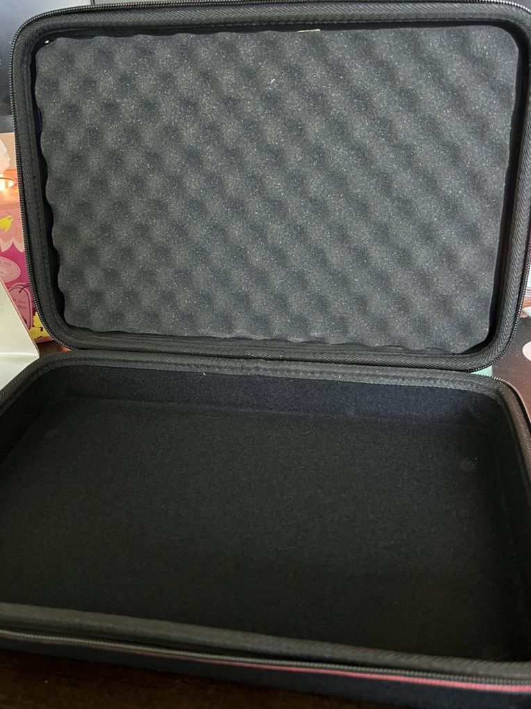 Main image 8