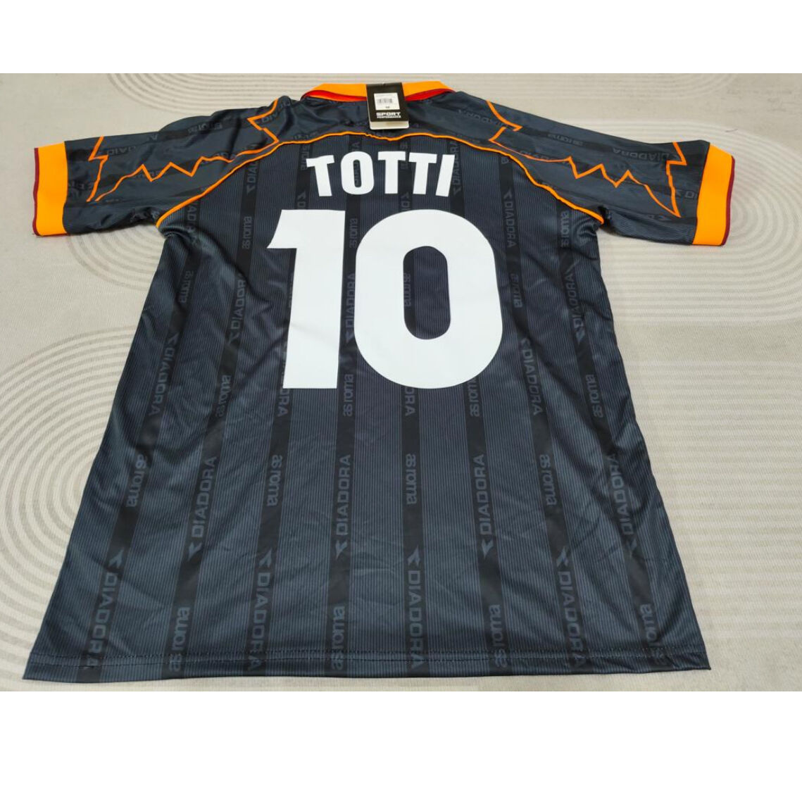Totti #10 | M | AS Roma 1999-00 Away Jersey