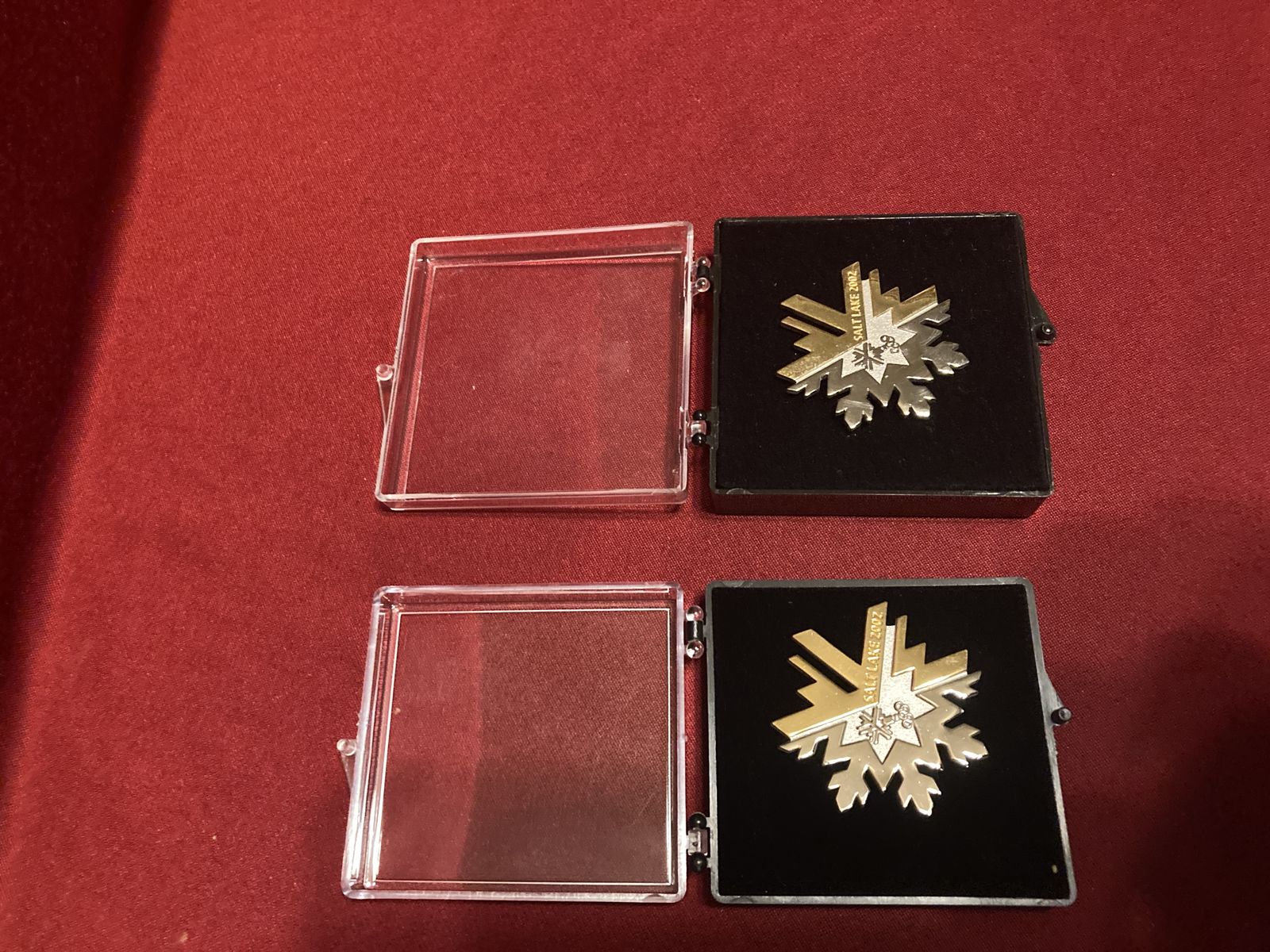 Salt Lake 2002 Winter Olympic Snowflake Pins New Gold & Silver Tone