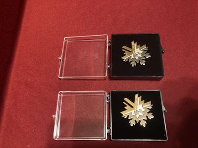Salt Lake 2002 Winter Olympic Snowflake Pins New Gold & Silver Tone