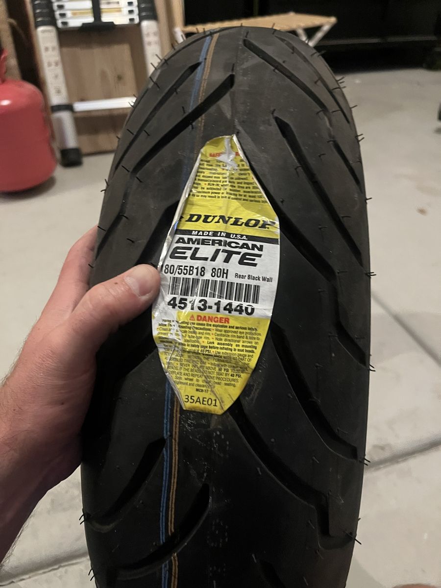 Dunlop American Elite 180/55/18
