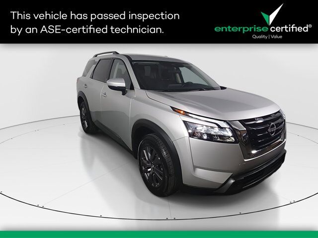 2024 Nissan Pathfinder SV