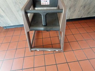 Plastic Highchair – Brand New, Assembled