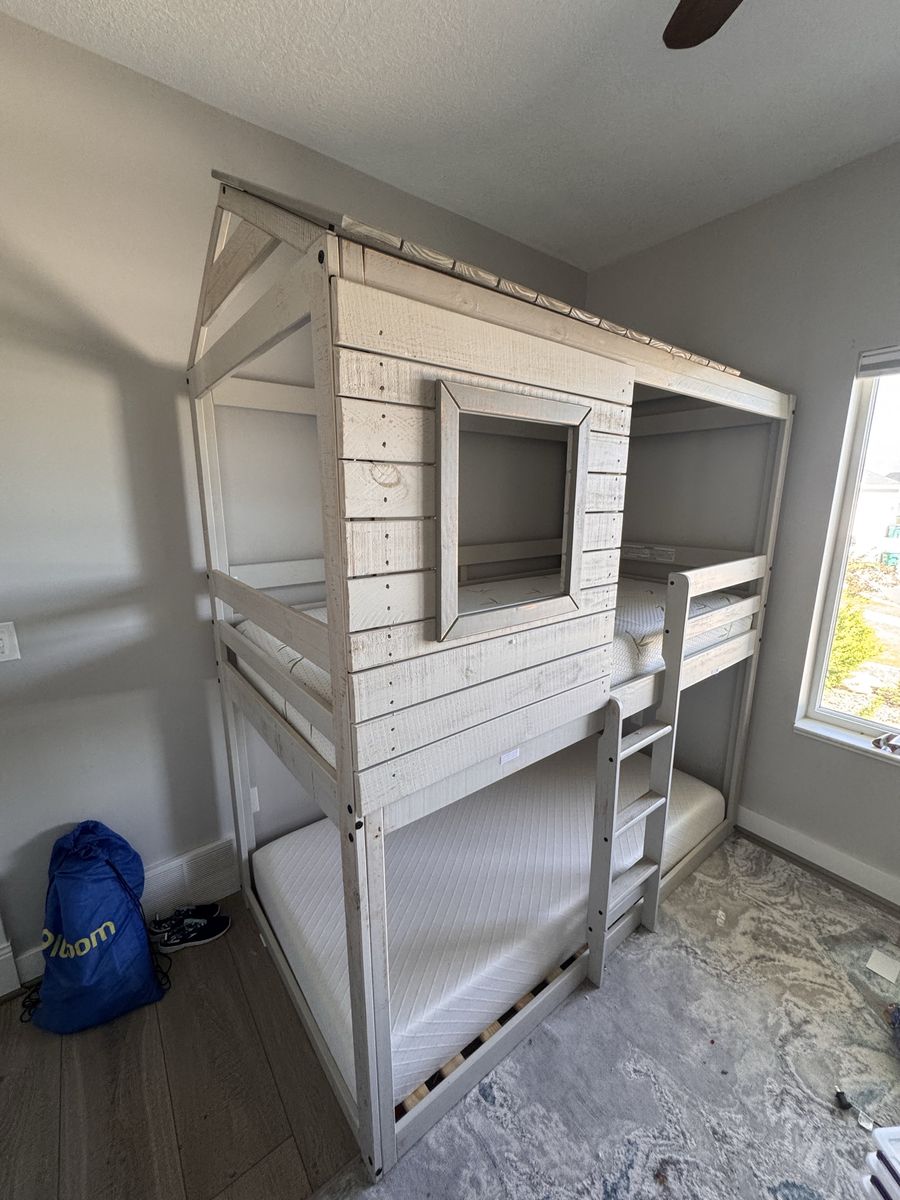 Bunkbed hardly used
