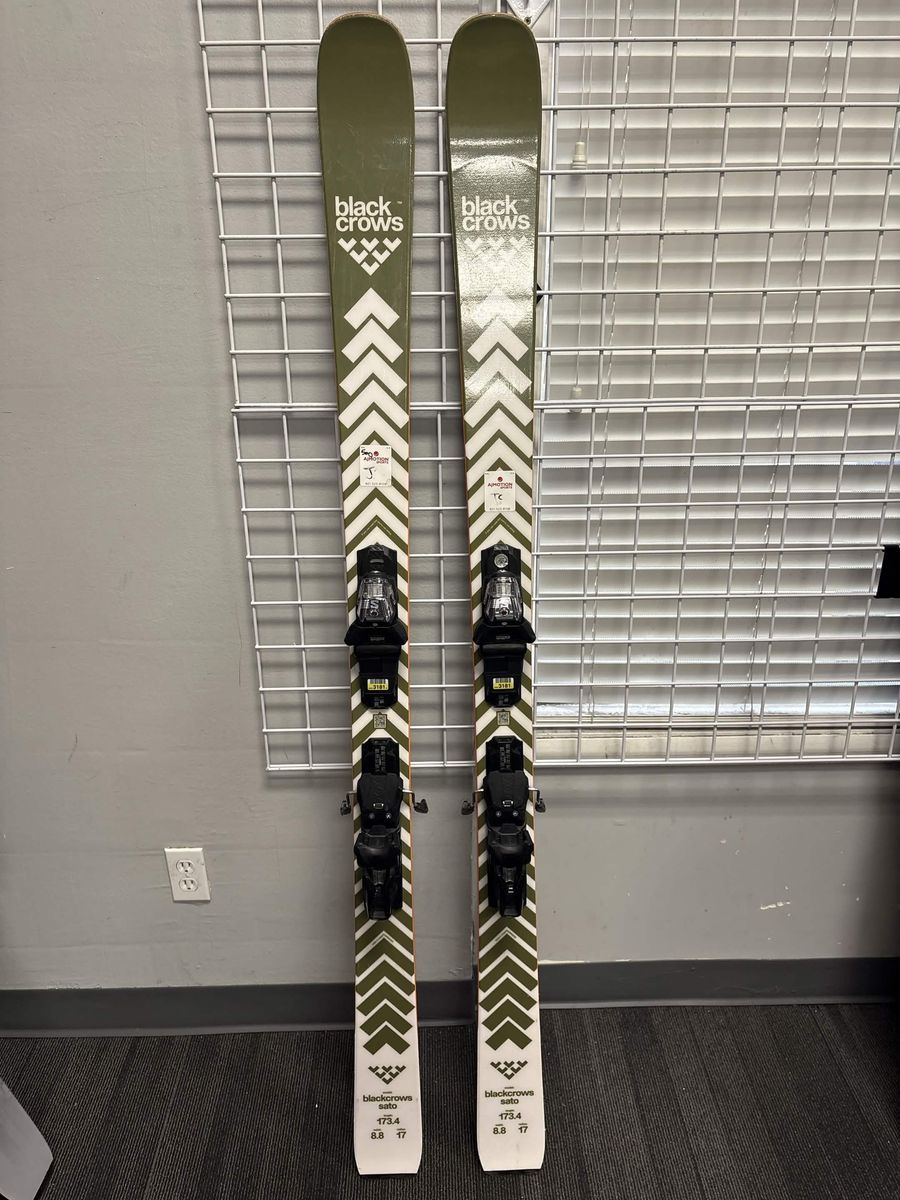Black Crows Sato 173cm Skis w/ Atomic Strive 13 GW Demo Binding - Lightly Used 2026