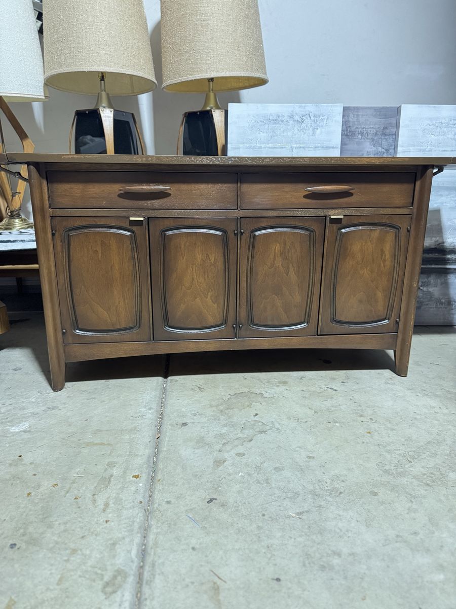 Vintage Broyhill Emphasis Expanding Bar Cart / Ser