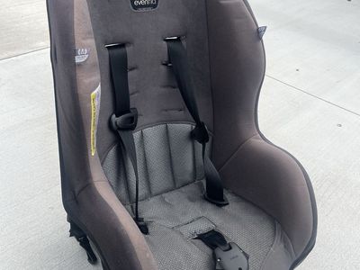 Evenflo Concertible Toddler Car Seat