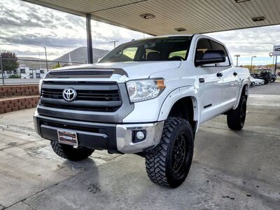 2017 TOYOTA TUNDRA SR5