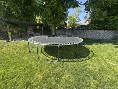 Trampoline