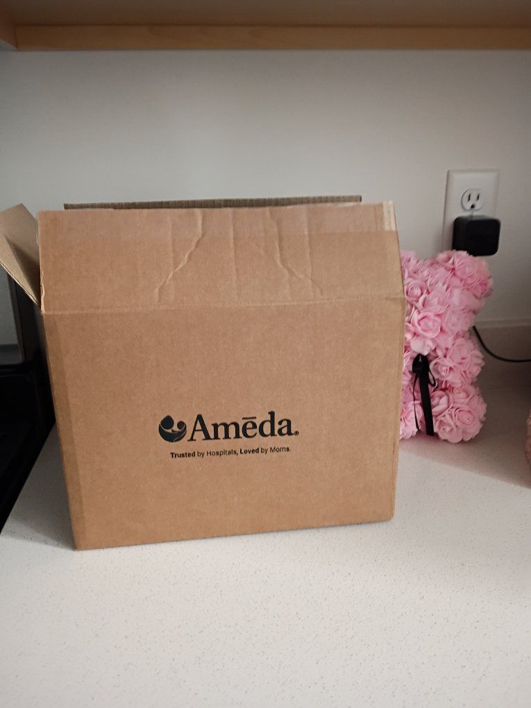 Ameda Mya Joy Portable Electric Breast Pump $229 Value