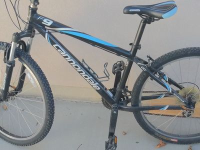 Cannondale F9 Mountain Bike