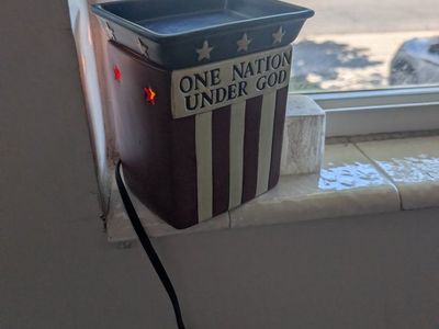 One Nation Under God Scentsy warmer