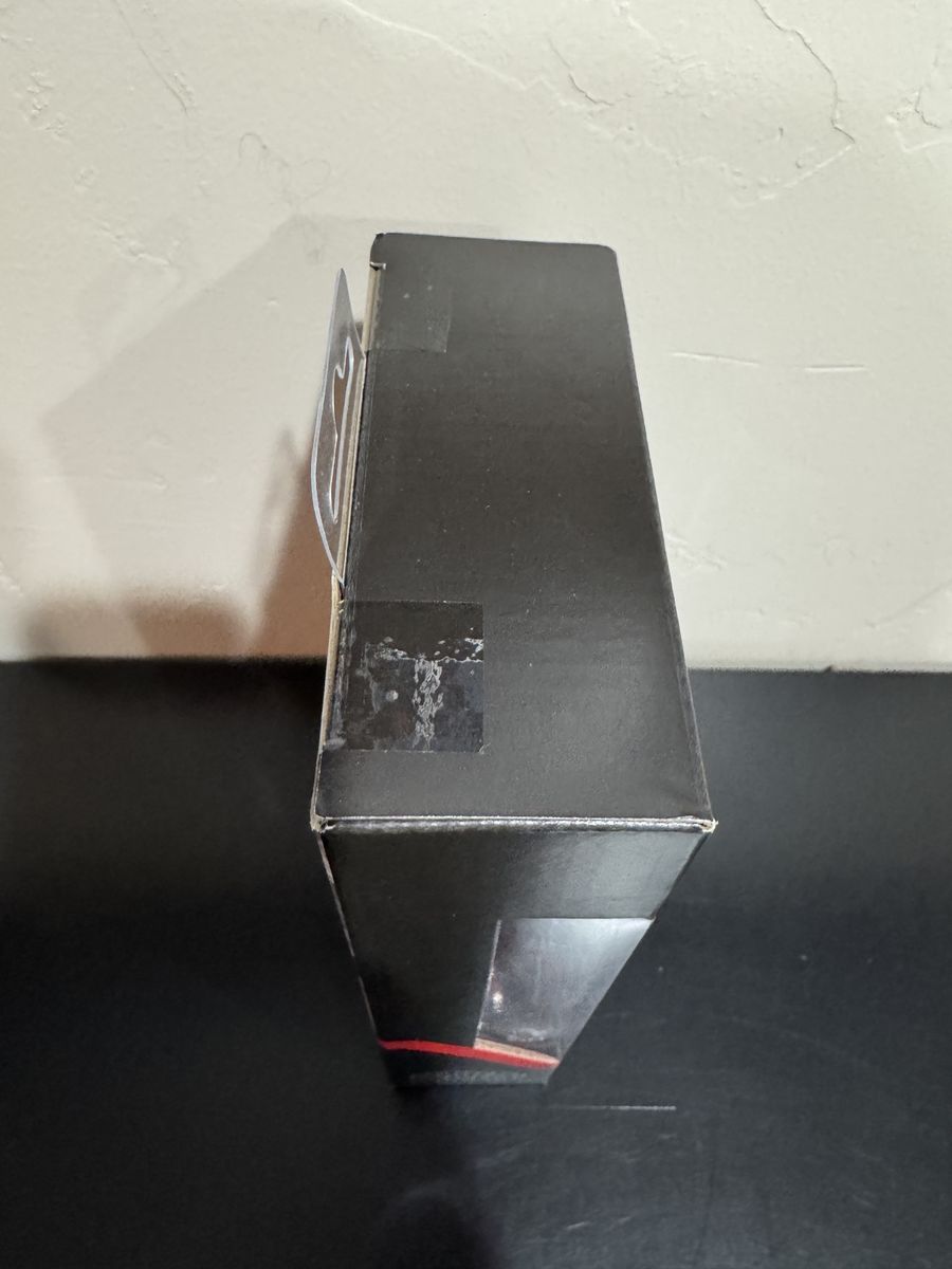 Main image 6
