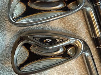 TaylorMade R7 Irons S-4 Itons