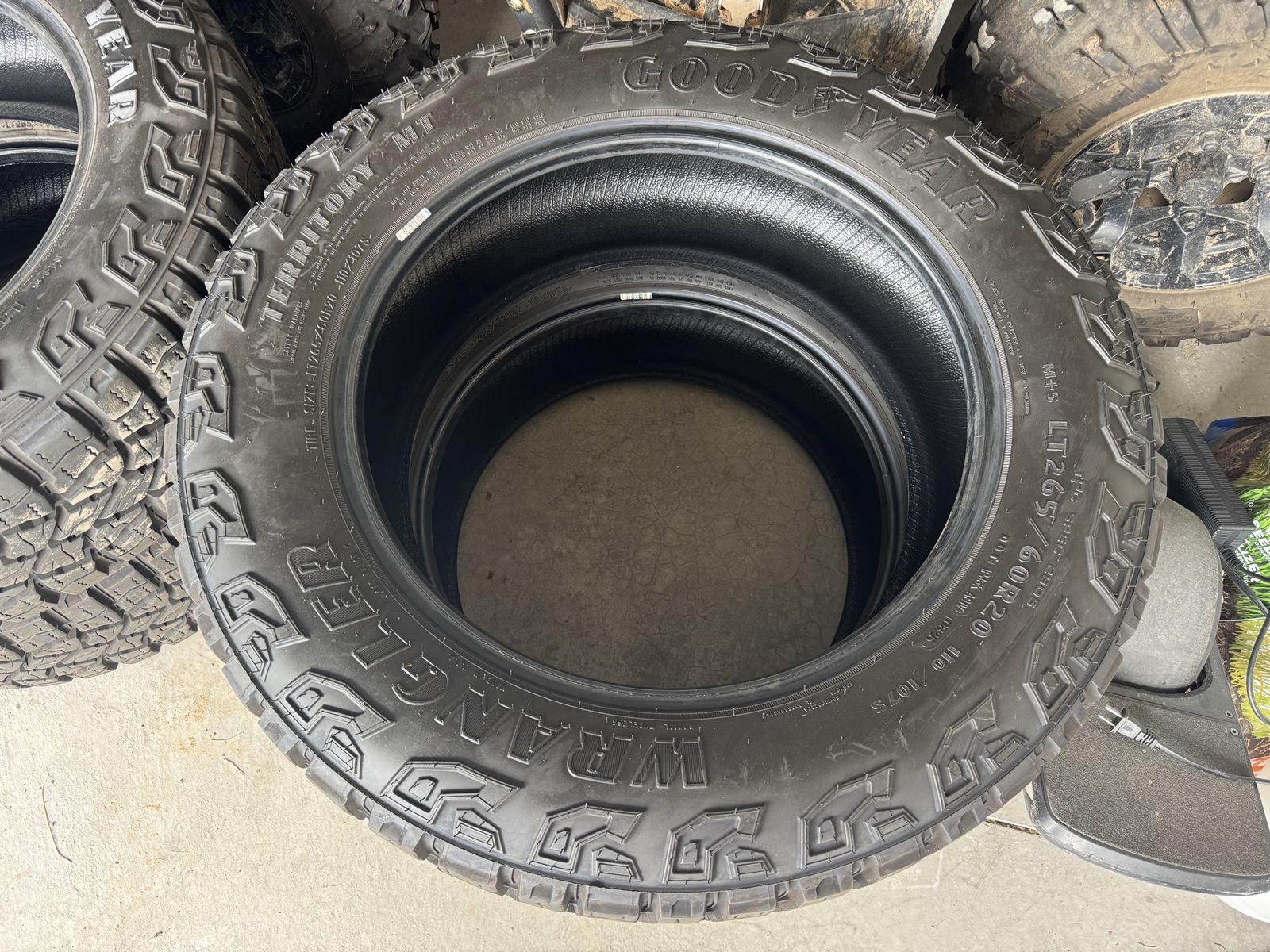 Main image 2