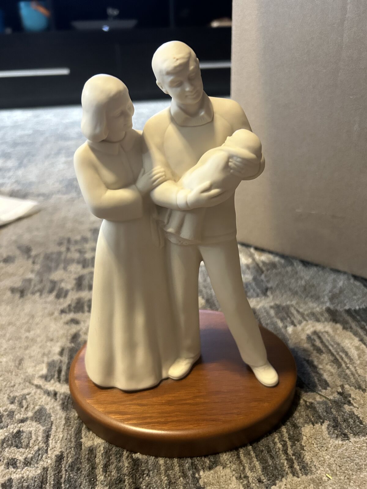 Deseret Book Hansen Classics “New Love” statue