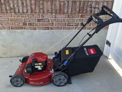 Toro 22-in Gas RWD cash only sale. RecyclerSelf-Propelled Mower with Personal Pace moves at your pace for smooth, effortless con