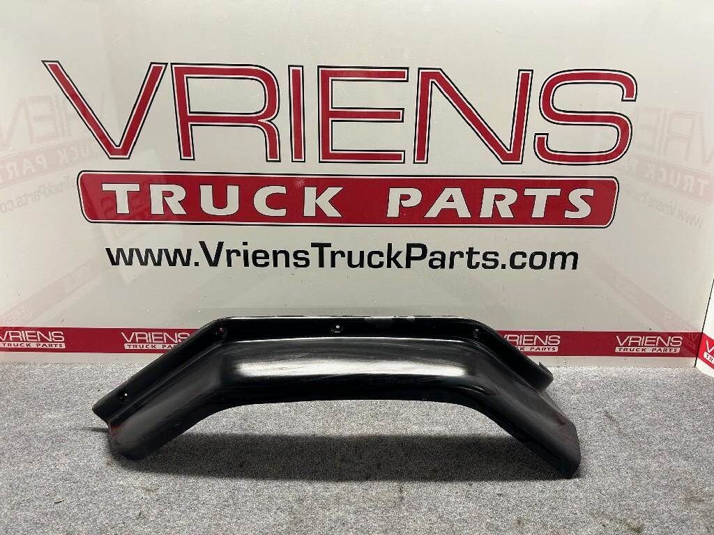 Kenworth Left for a Peterbilt