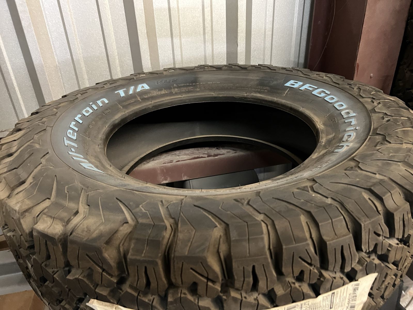 1 New BFGoodrich KO2 265/70R17 LRC 6 Ply Tire