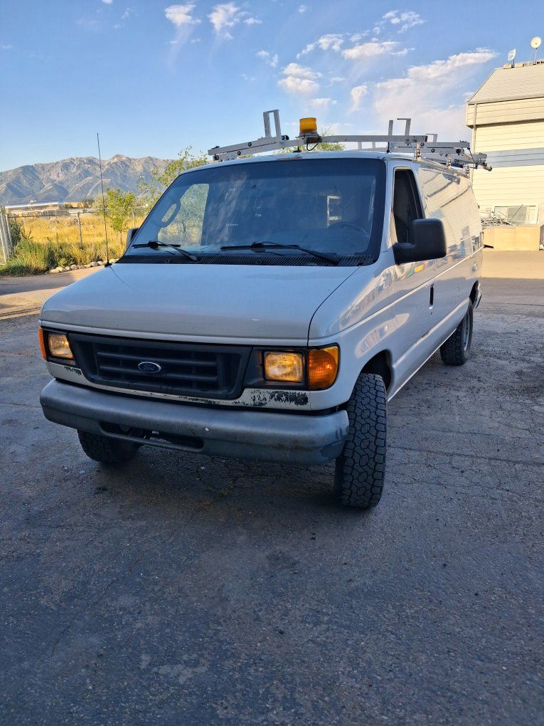 2007 Ford E-250 and Econoline 250 