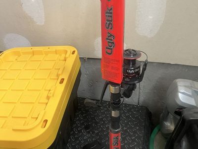 Ugly Stik GX2 Fishing Rod & Spinning Reel Combo - New with Tags