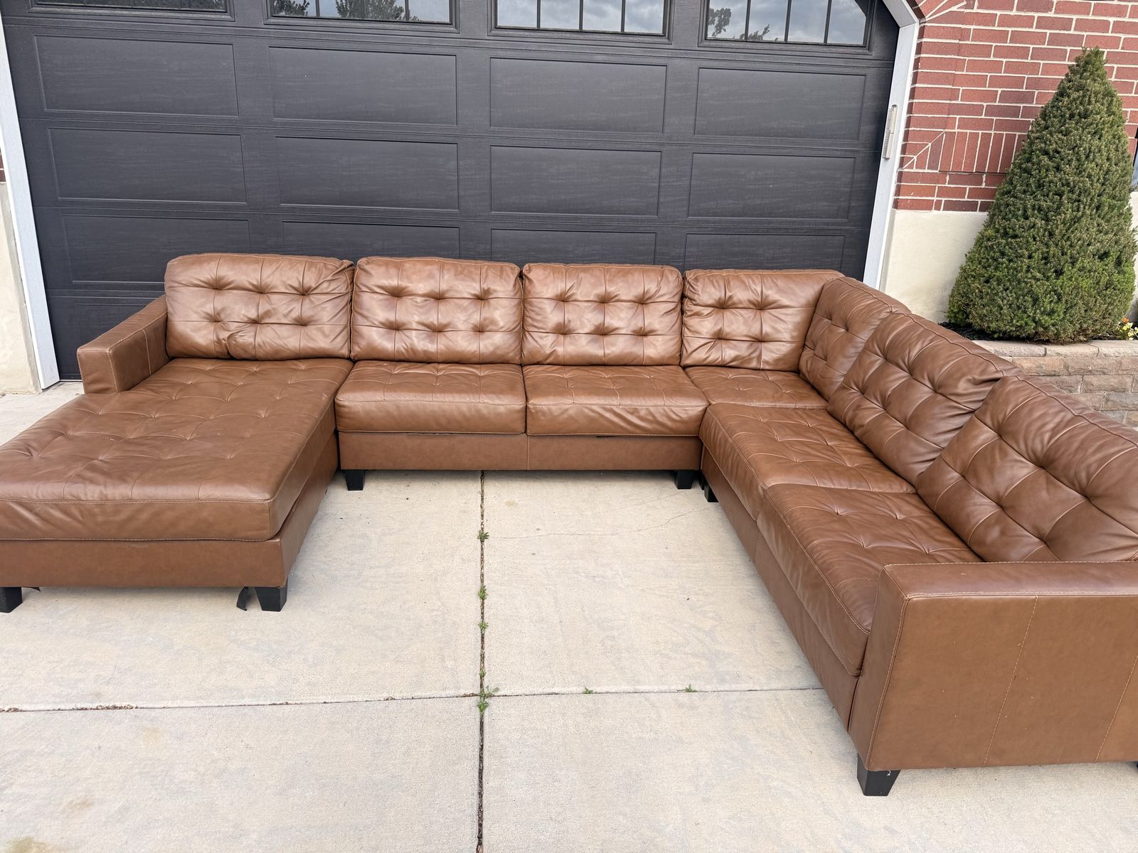 4 PC Brown Sectional