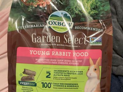 Oxbow Garden Select Young Rabbit Food - 4 lb Bag - Timothy Hay & Alfalfa for Optimal Growth