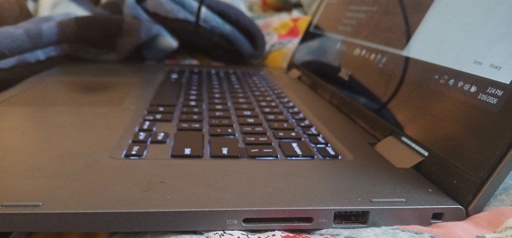 Dell Inspiron 5579 15.6"  touchscreen 16gb Ram