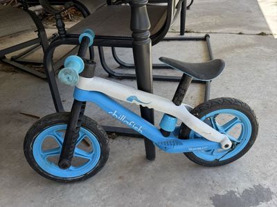 Chillafish Blue and White Kids Balance Bike