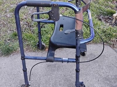 Invacare Rollite Rollator Folding Walker W/Seat