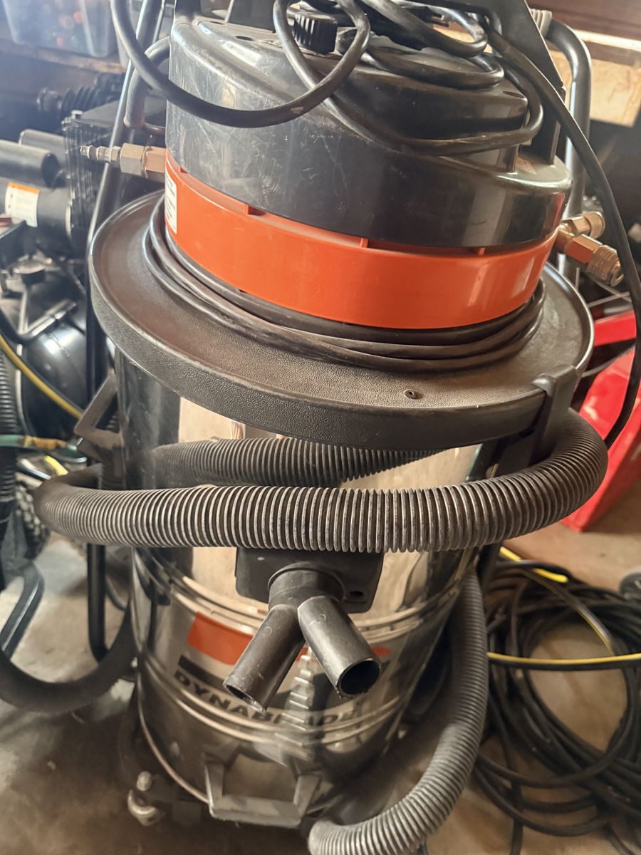 DYNABRADE Industrial Wet/Dry Vacuum - Heavy-Duty Shop Vac