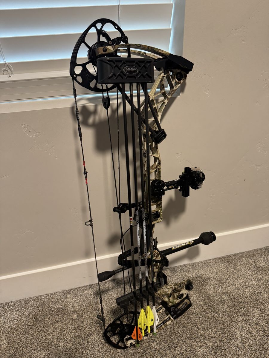 Mathews VXR Compound Bow - full setup. Sight, rest, quiver and stabilizer.
