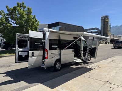2016 Roadtrek Zion SRT Class B with Low miles