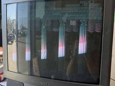 Sony Trinitron 27” CRT Tube TV - Retro Gaming Television