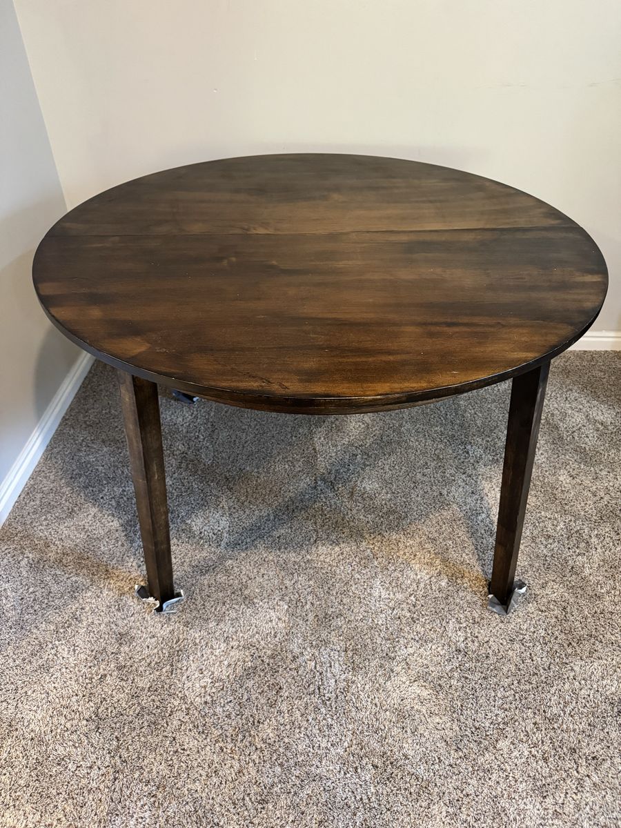 Extendable Round Wood Dining Table