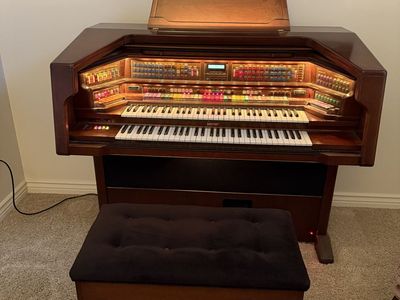 Lowrey Celebration Electronic Organ